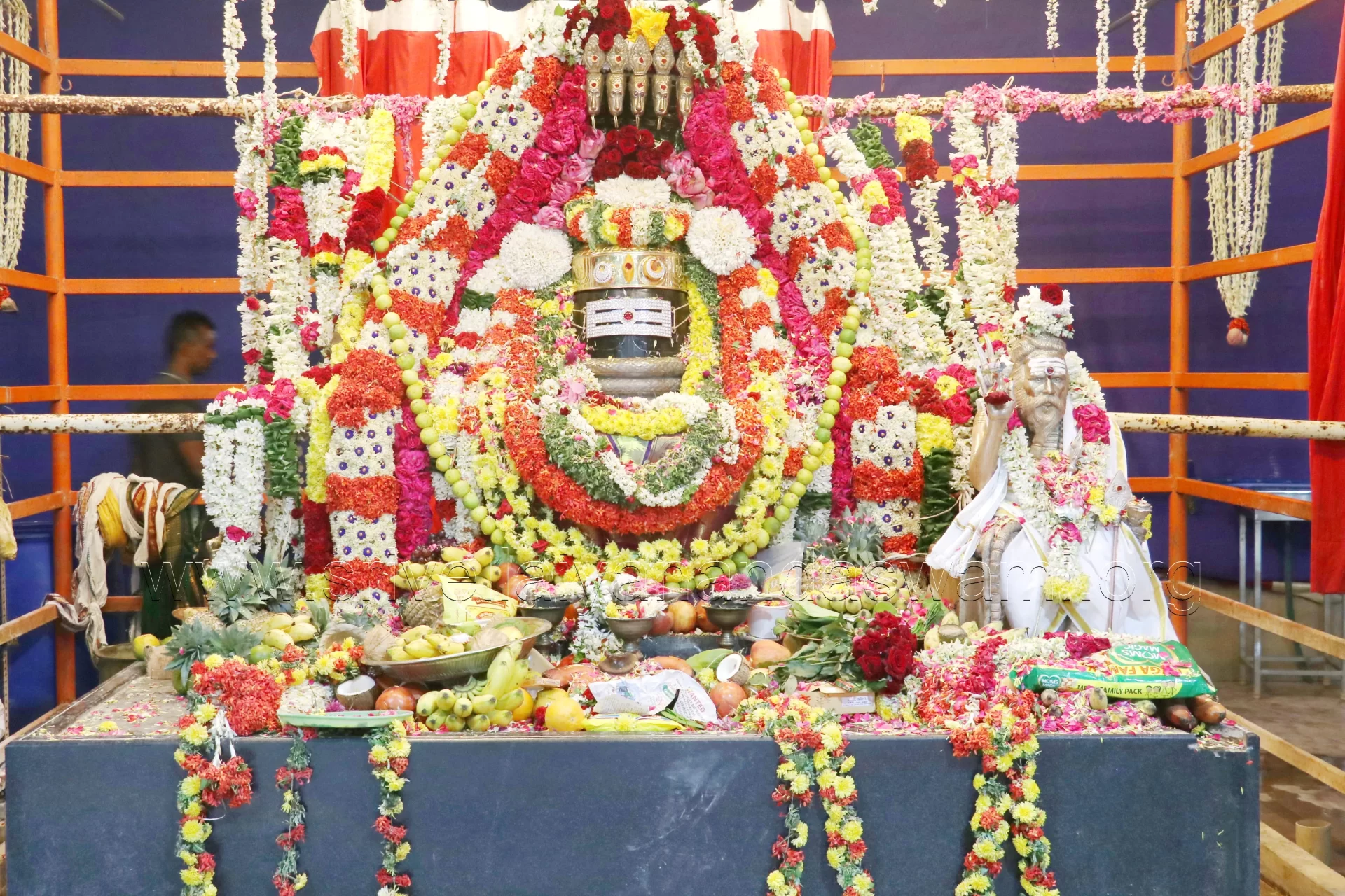 13th Guru Poojai Photos